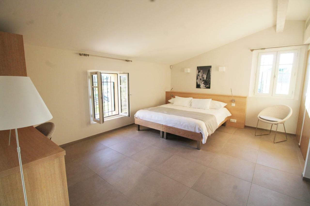 Clos Des Oliviers Grimaud - Meuble De Tourisme Номер фото